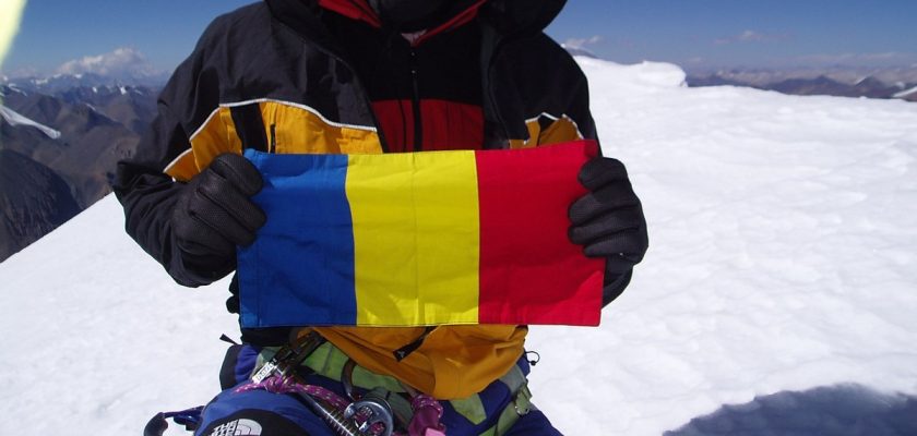21 februarie: S-a născut Constantin Lăcătușu, primul român pe Everest. Cât timp i-a luat să escaladeze „cele șapte vârfuri”