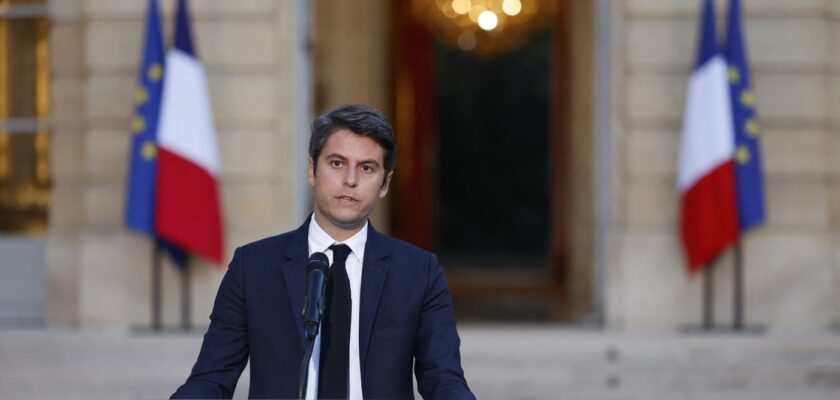 ALEGERI ÎN FRANȚA: Premierul Gabriel Attal va demisiona / Marine Le Pen: „Victoria a fost doar amânată” / Tinerii aplaudă rezultatele, în stradă