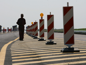 O lună de restricţii pe autostrada A1 Deva