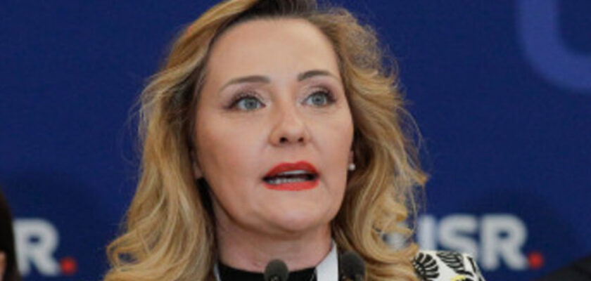 Avocatul Poporului ar trebui să sesizeze CCR după modificările făcute privind votul în străinătate la alegeri, spune Elena Lasconi